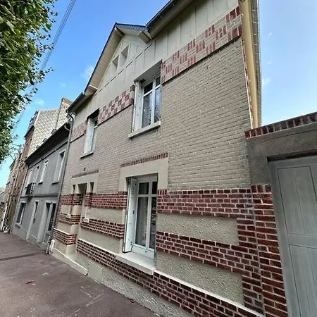 Luxueuse Maison Hypercentre 别墅